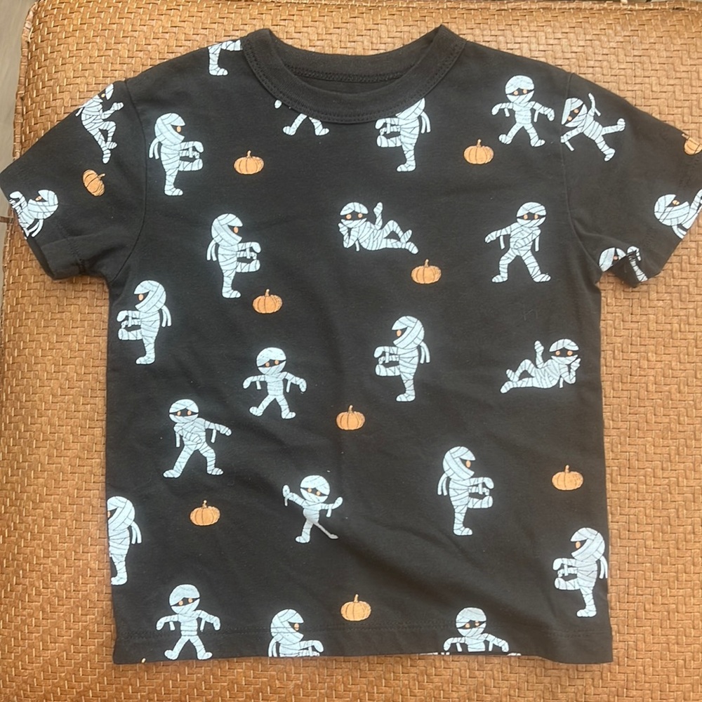 Chaser Halloween tee